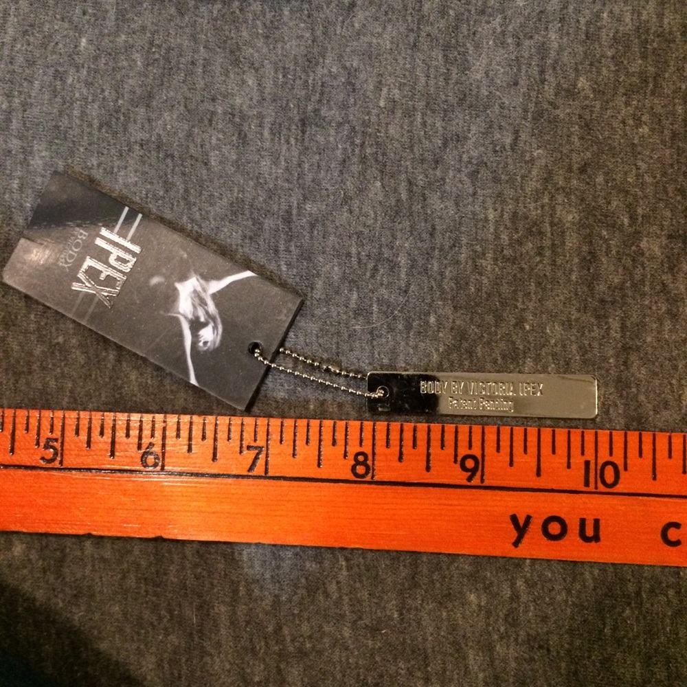 Set Of 4 Keychains - image 7